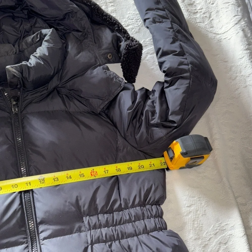 EUC Women's Black Puffer Down Coat trimmed removable hood Waist Defined by Coach
